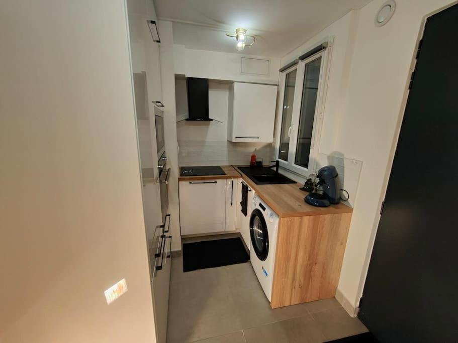 Joli Appartement Au Pied Du Tramway Bezons Exterior photo